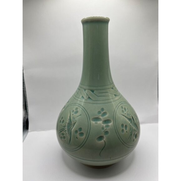 Korean Crane Celadon Incised Thousand Crane Porcelain Bud Vase Vintage 7 1/4” - Picture 4 of 8